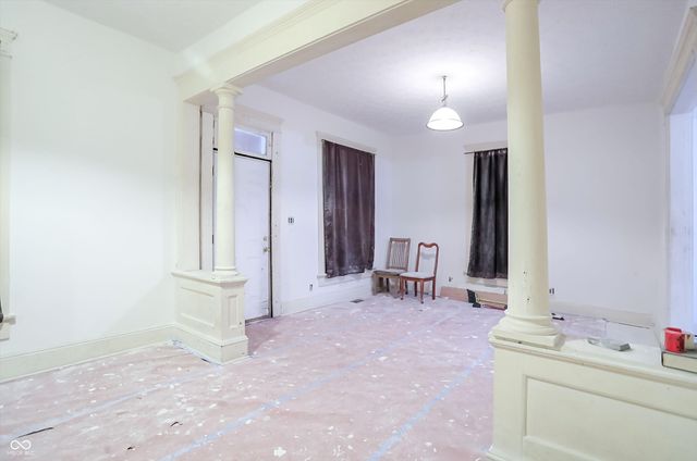 817 Division Street, Indianapolis, IN 46221