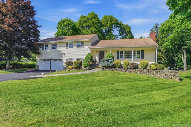 10 Sharon Court, Cornwall On Hudson, NY 12520