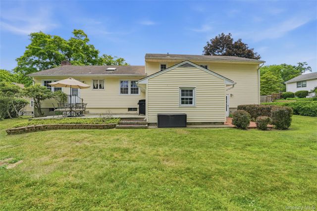10 Sharon Court, Cornwall On Hudson, NY 12520