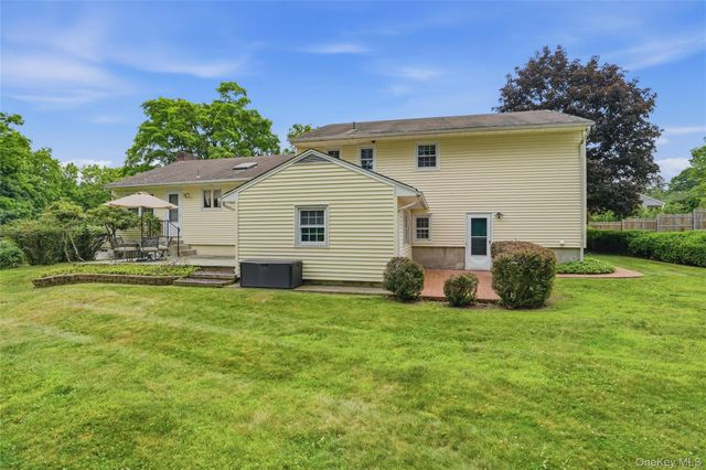 10 Sharon Court, Cornwall On Hudson, NY 12520