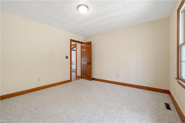 273 Sweatt RD, Suffolk, VA 23438