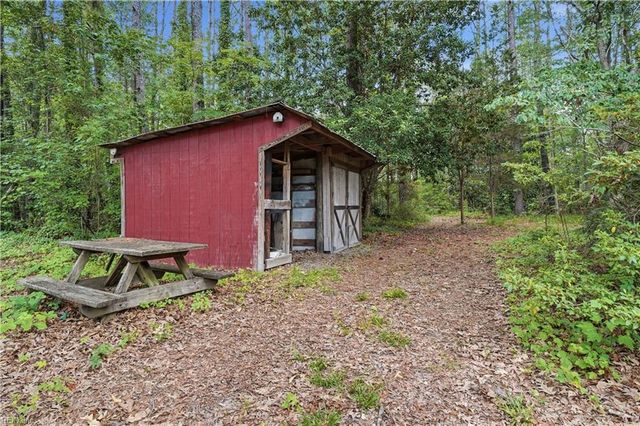 273 Sweatt RD, Suffolk, VA 23438