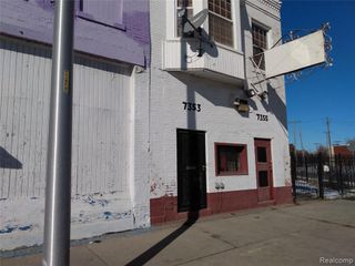 7353 Gratiot Avenue, Detroit, MI 48213