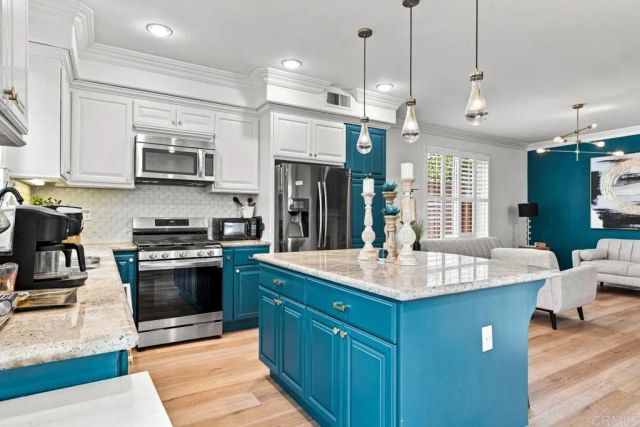 2464 Mackenzie Creek Dr, Chula Vista, CA 91914