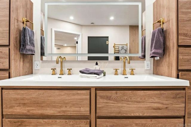 2464 Mackenzie Creek Dr, Chula Vista, CA 91914