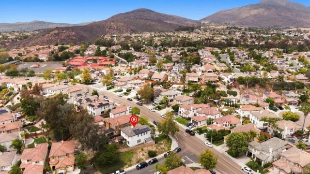 2464 Mackenzie Creek Dr, Chula Vista, CA 91914