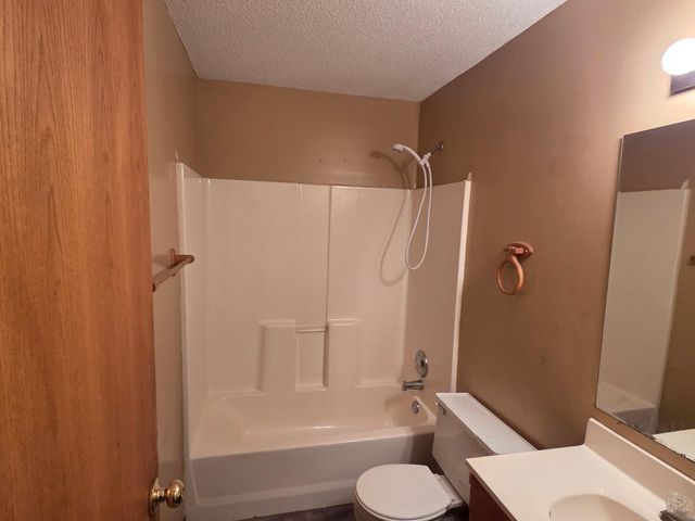26006 10th Street W, Zimmerman, MN 55398