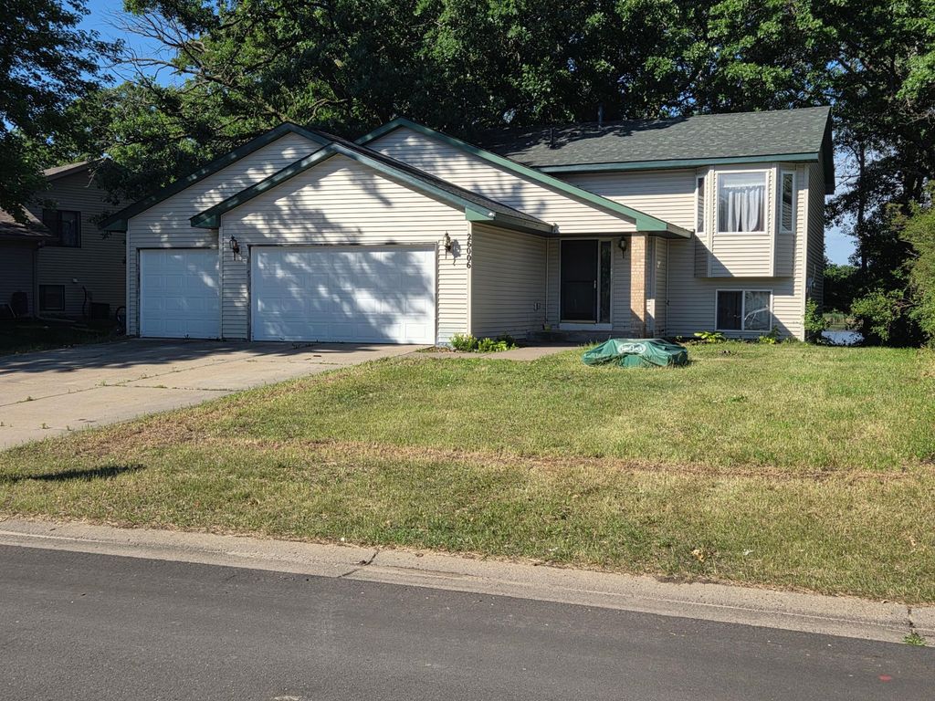 26006 10th Street W, Zimmerman, MN 55398