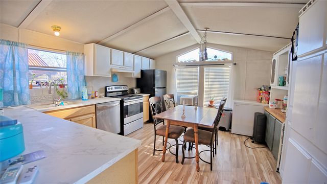 600 E Nelson Street, Bowie, TX 76230