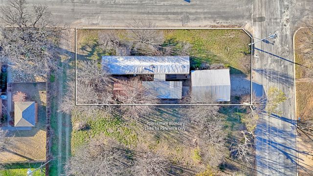 600 E Nelson Street, Bowie, TX 76230