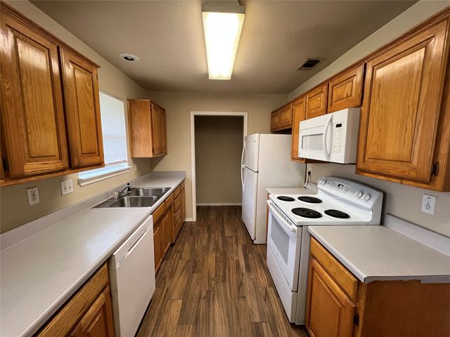 1811 Park Place, Sherman, TX 75092