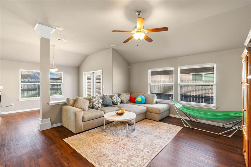 3937 Freds Folly Dr, Corpus Christi, TX 78414 — photo 5
