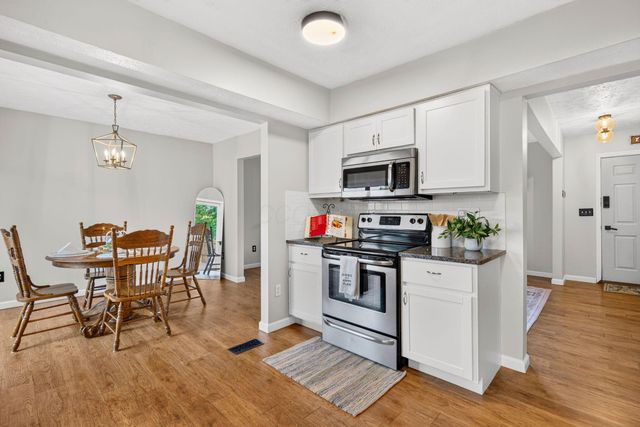 47 Grangefield Court, Westerville, OH 43081