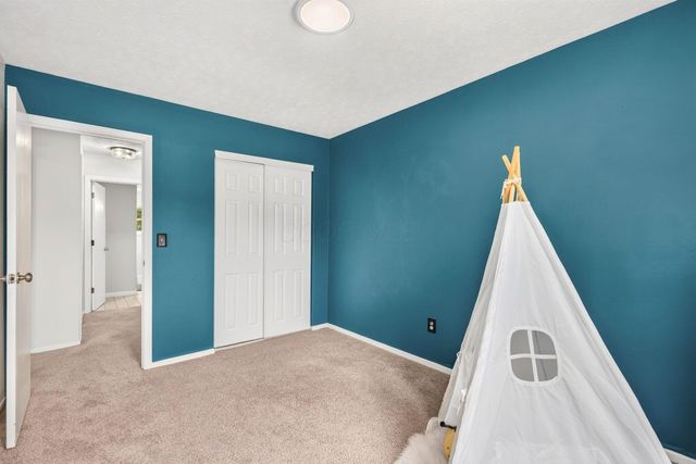 47 Grangefield Court, Westerville, OH 43081