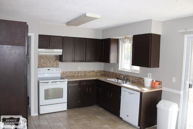26924 Campau Lane, Harrison Twp, MI 48045