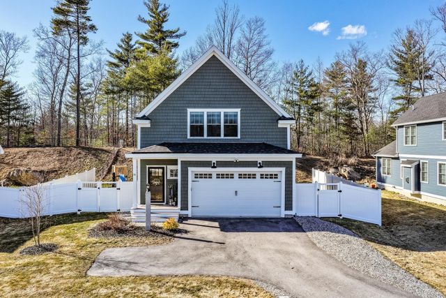50 Clover Lane, Londonderry, NH 03053