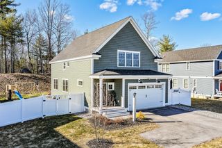 50 Clover Lane, Londonderry, NH 03053