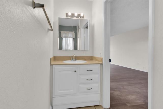 1643 Rue de Valle, San Marcos, CA 92078