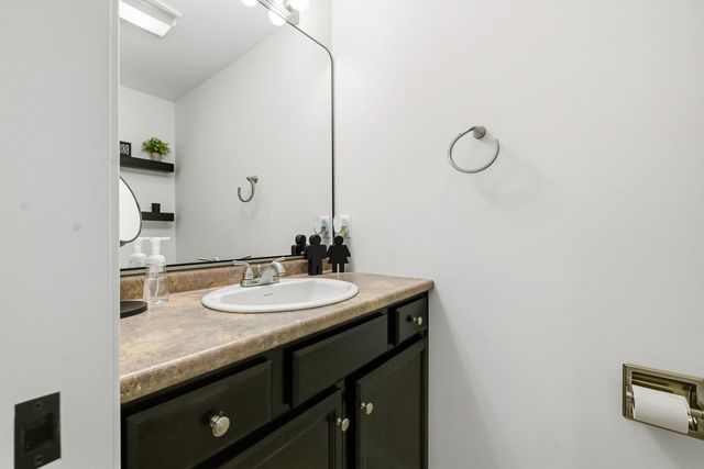 42 Stocklan Circle, Dover, NH 03820