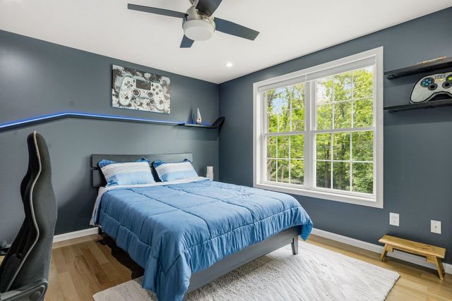 42 Stocklan Circle, Dover, NH 03820