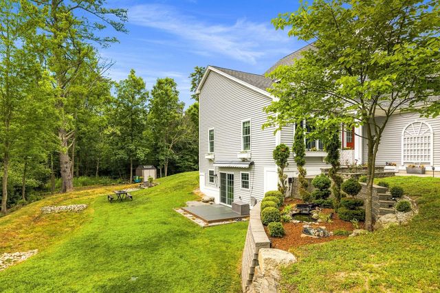 42 Stocklan Circle, Dover, NH 03820