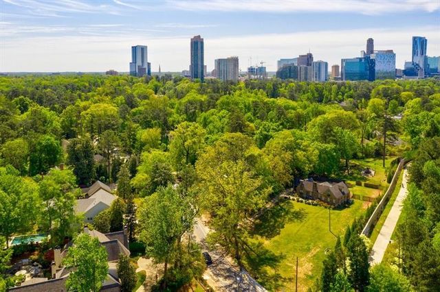 4037 Wieuca NE Road, Atlanta, GA 30342