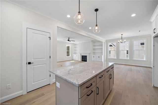 917 Eucalyptus Court, Winston-salem, NC 27106