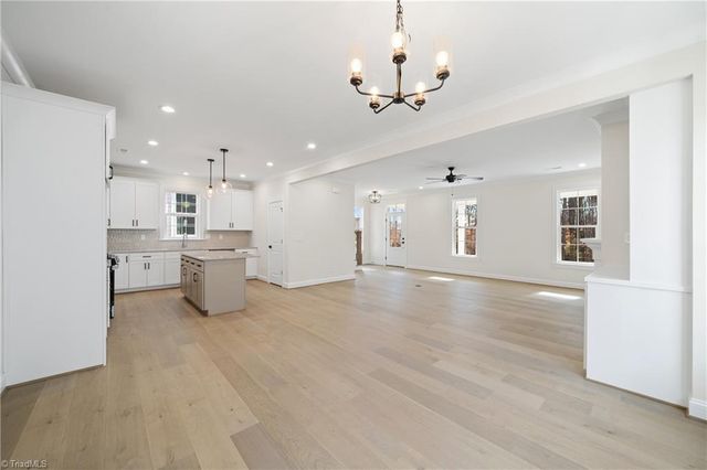 917 Eucalyptus Court, Winston-salem, NC 27106