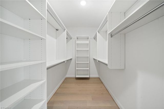 917 Eucalyptus Court, Winston-salem, NC 27106