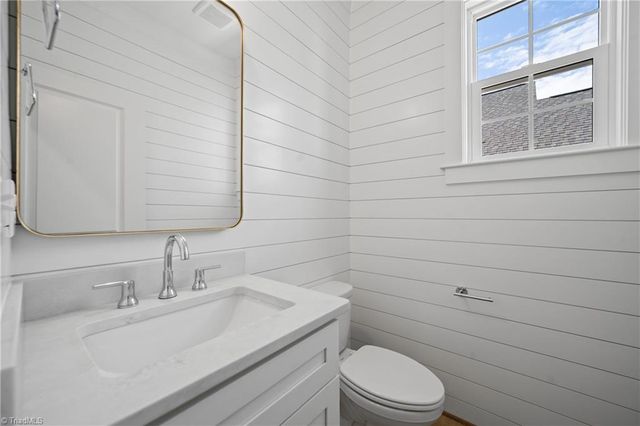 917 Eucalyptus Court, Winston-salem, NC 27106