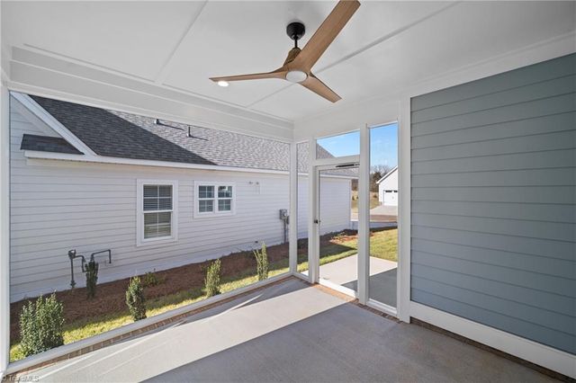 917 Eucalyptus Court, Winston-salem, NC 27106