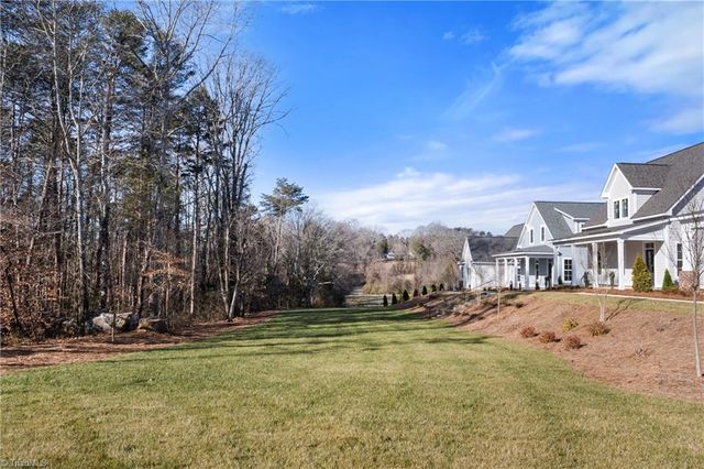 917 Eucalyptus Court, Winston-salem, NC 27106