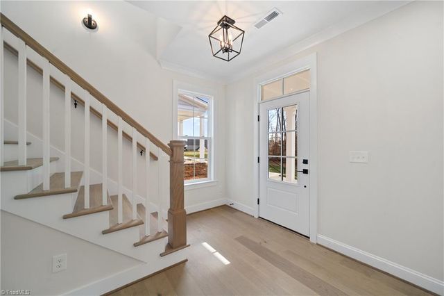 917 Eucalyptus Court, Winston-salem, NC 27106