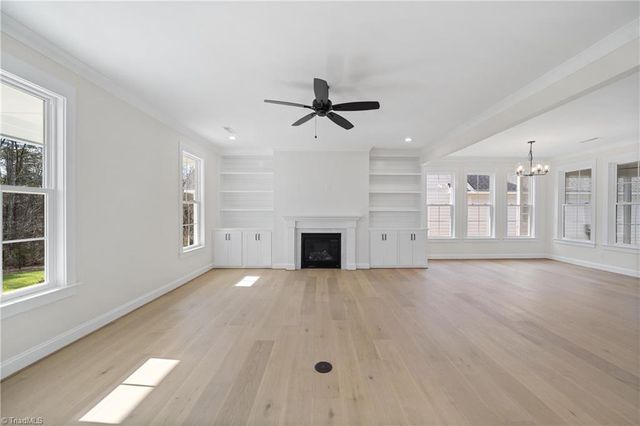 917 Eucalyptus Court, Winston-salem, NC 27106