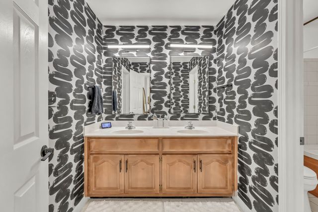 2392 Ellsworth Dr, Clarksville, TN 37043