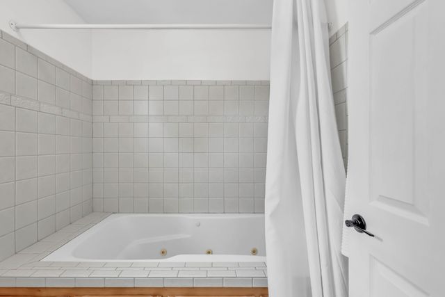 2392 Ellsworth Dr, Clarksville, TN 37043