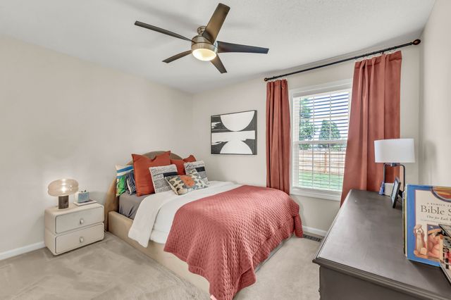 2392 Ellsworth Dr, Clarksville, TN 37043