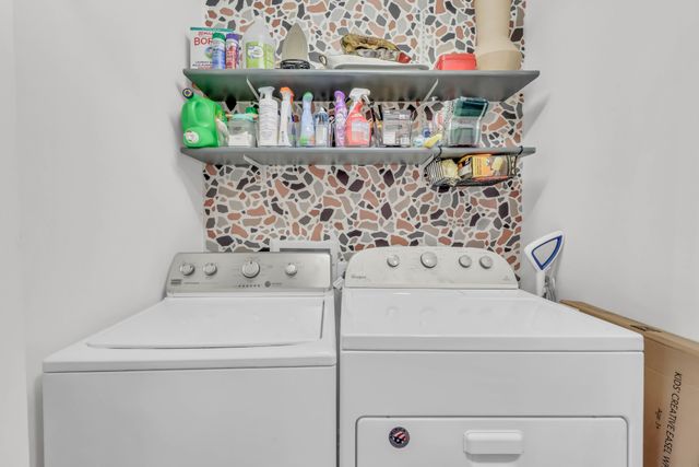 2392 Ellsworth Dr, Clarksville, TN 37043