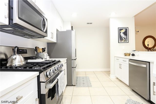 1710 Tarpon Bay DR S 4, Naples, FL 34119