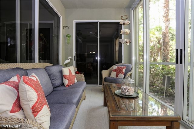 1710 Tarpon Bay DR S 4, Naples, FL 34119