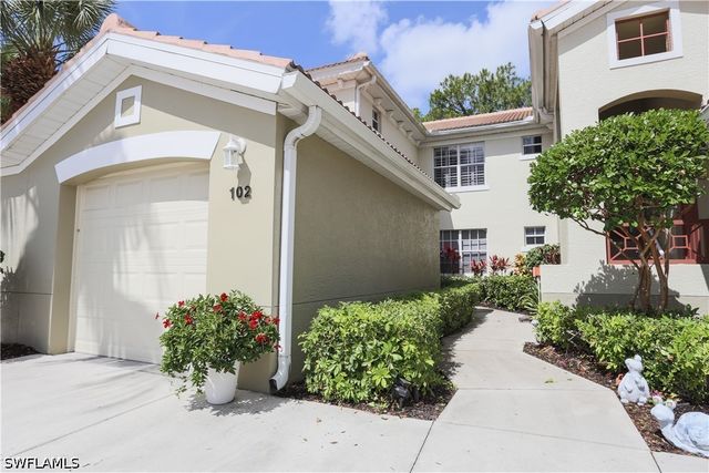 1710 Tarpon Bay DR S 4, Naples, FL 34119