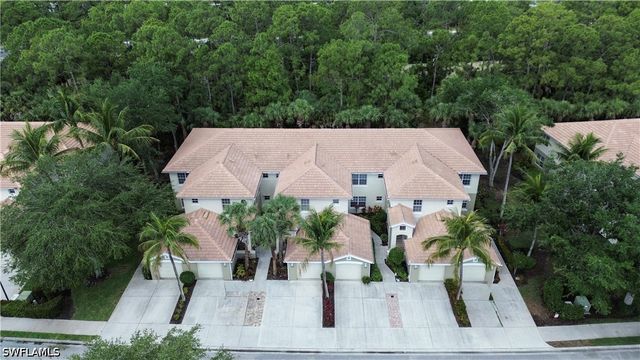 1710 Tarpon Bay DR S 4, Naples, FL 34119