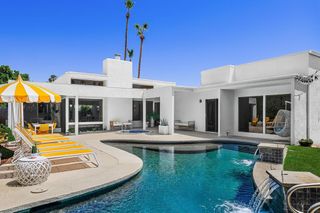 1925 S Joshua Tree Place, Palm Springs, CA 92264