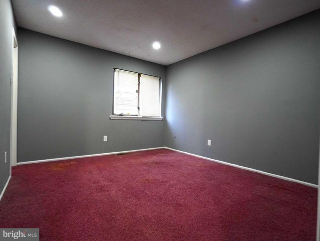 51 HOLLYBROOKE DR, Langhorne, PA 19047