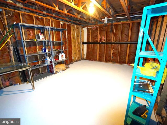 51 HOLLYBROOKE DR, Langhorne, PA 19047