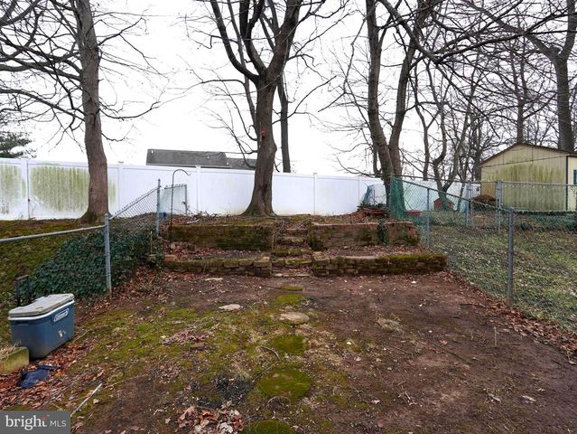 51 HOLLYBROOKE DR, Langhorne, PA 19047