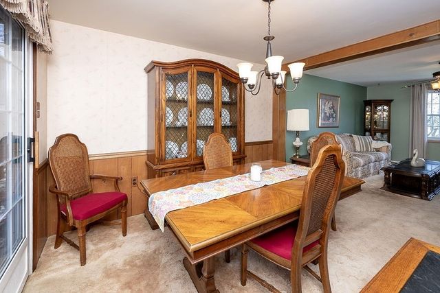 185 Princeton Dr, Center Twp, PA 15001