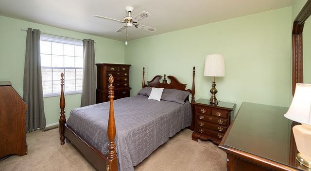 185 Princeton Dr, Center Twp, PA 15001