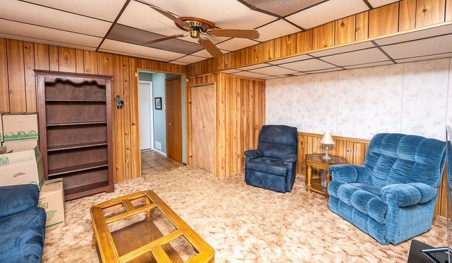 185 Princeton Dr, Center Twp, PA 15001