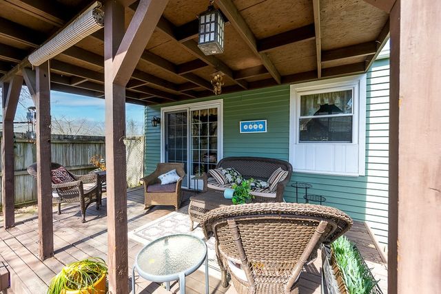 185 Princeton Dr, Center Twp, PA 15001